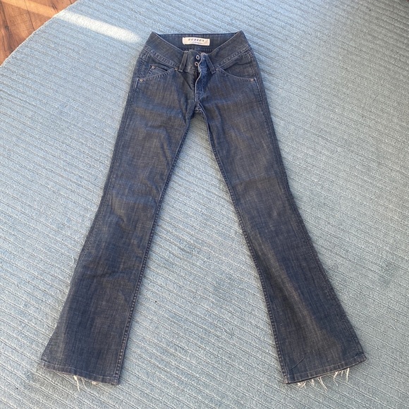 Hudson low rise bootcut size 25 - Picture 2 of 3